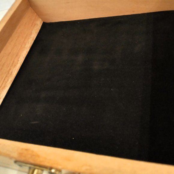 Original Suenos de Saundra Upcycled Hemingway Cigar Box Purse - Picture 7 of 14